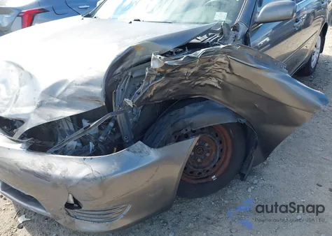 2006 Toyota Camry Le z USA, uszkodzony, nr VIN 4T1BE32KX6U698737